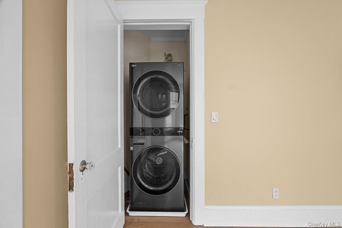 #15 photo, 71 Longview Avenue, White Plains , NY 10605