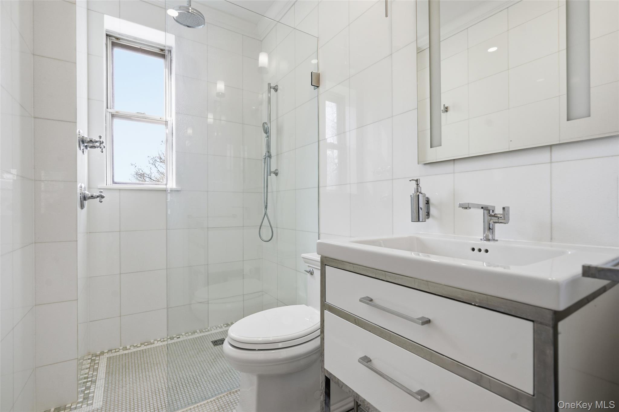 #7 photo, 64 Sagamore Road, Bronxville , NY 10708