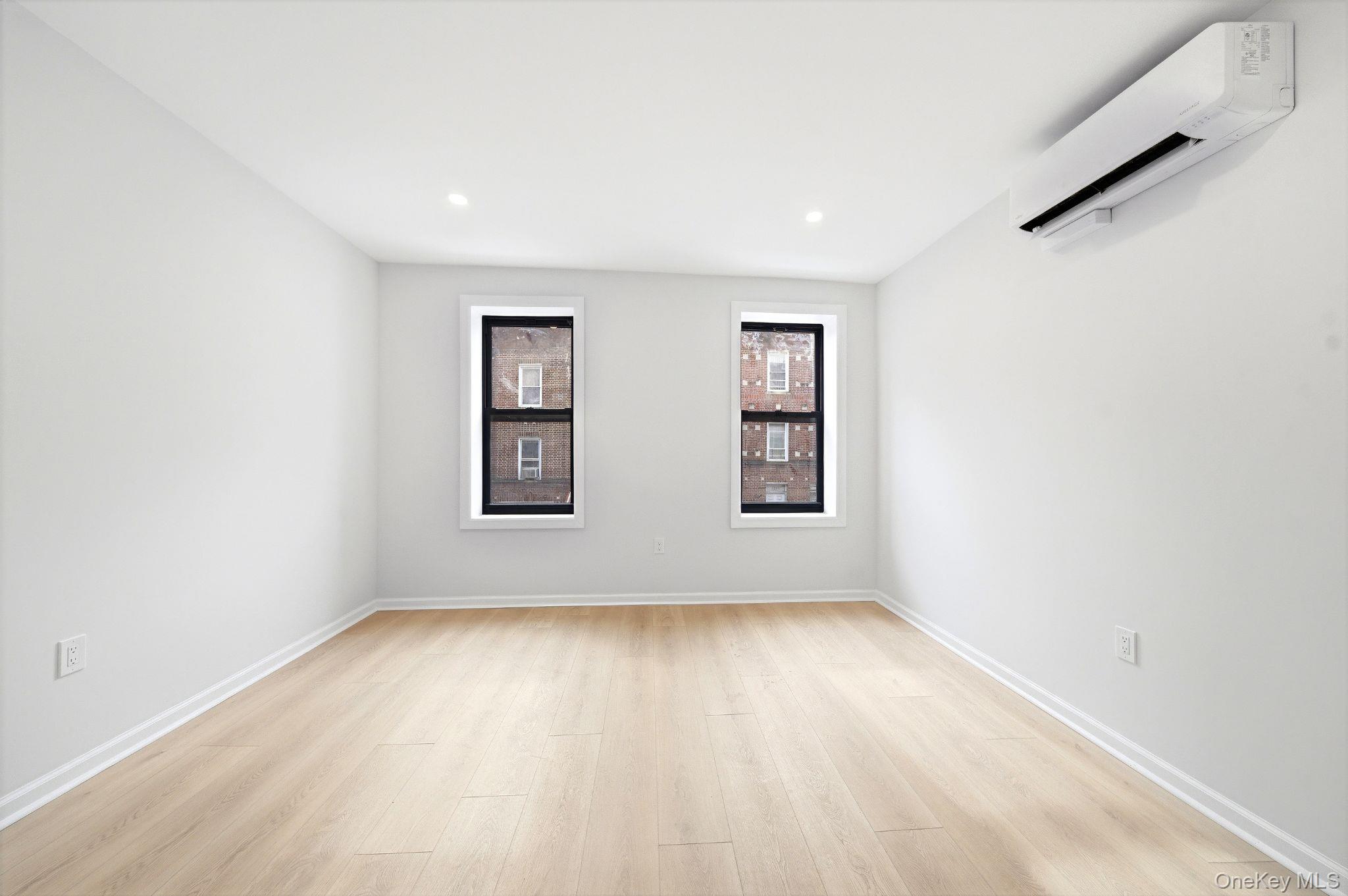 #20 photo, 2257 Hampden Place, Bronx , NY 10468