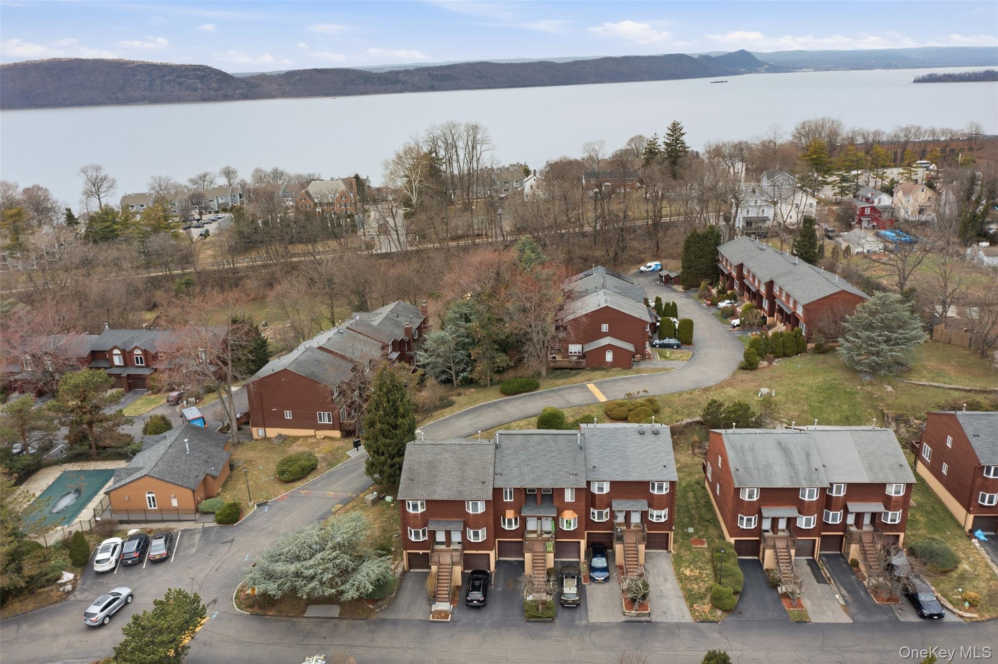 #2 photo, 17 Knoll View, Ossining , NY 10562