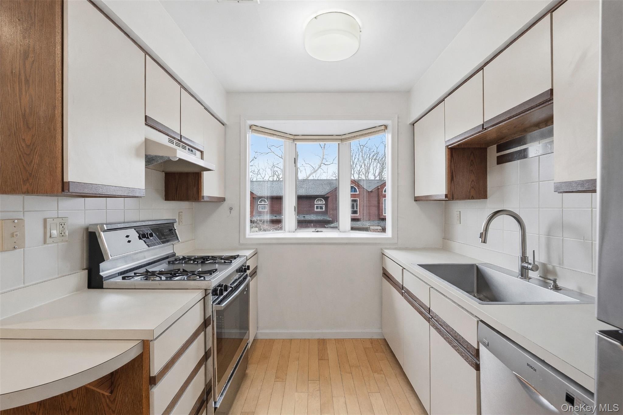 #8 photo, 17 Knoll View, Ossining , NY 10562