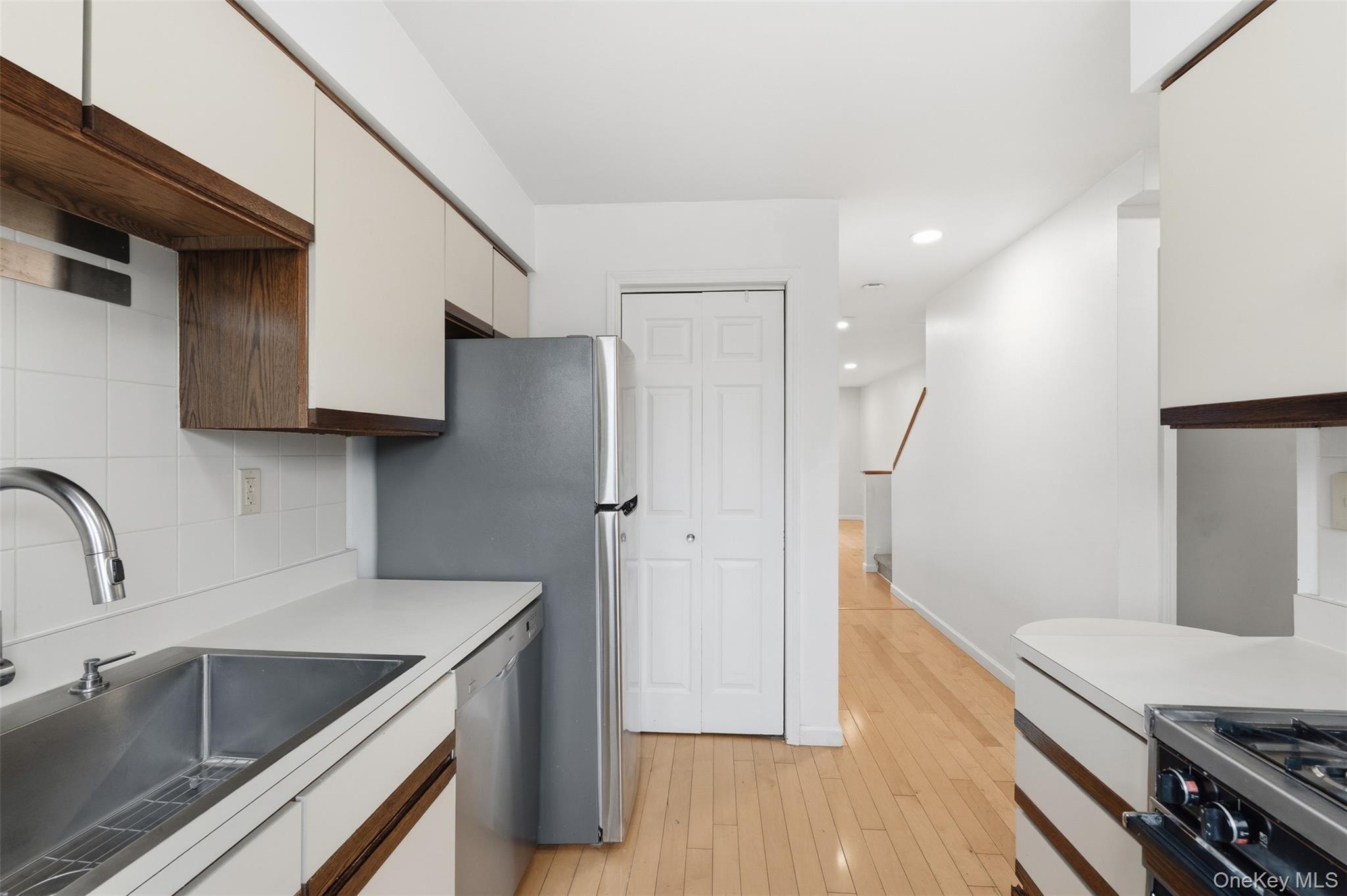 #9 photo, 17 Knoll View, Ossining , NY 10562