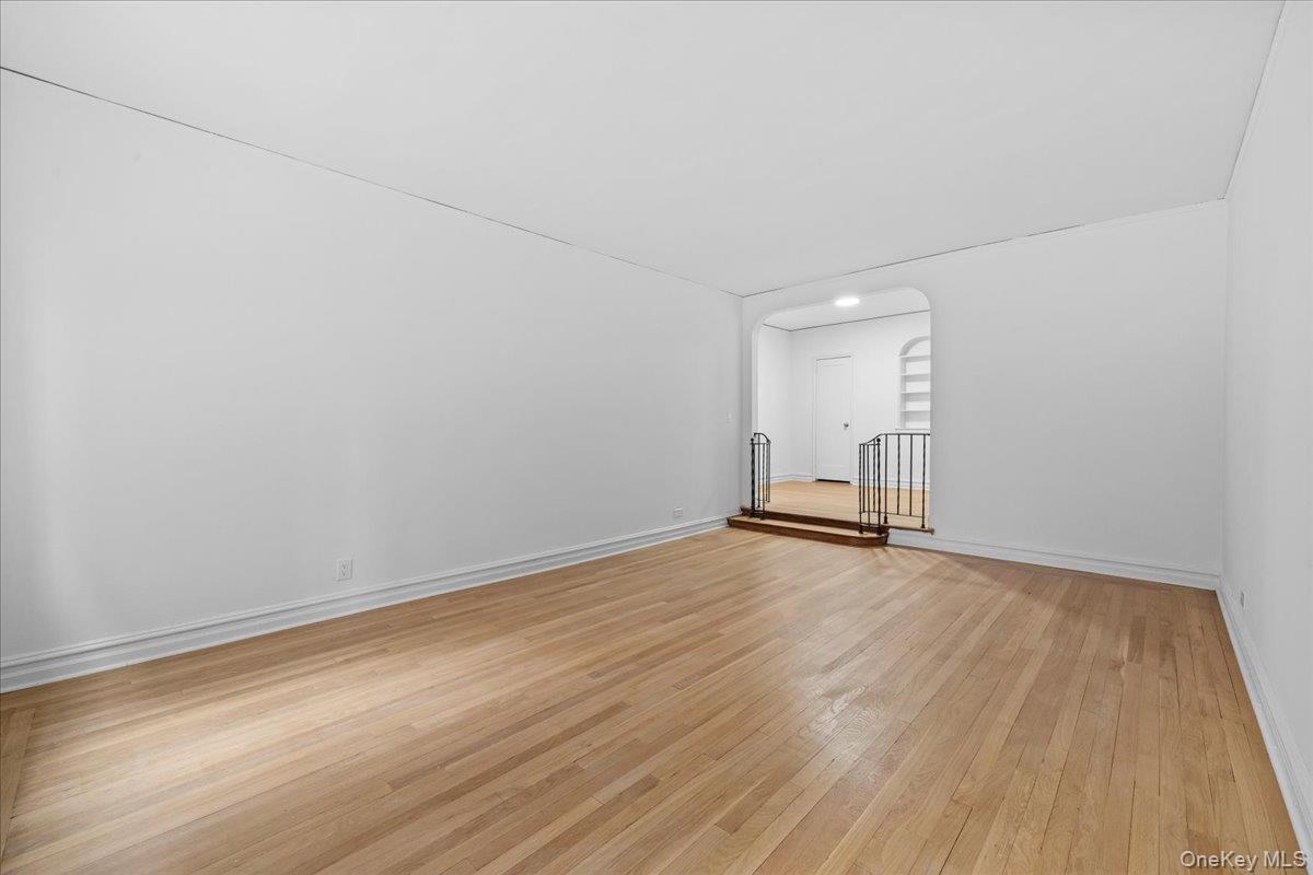 #4 photo, 3810 Greystone Avenue, Bronx , NY 10463