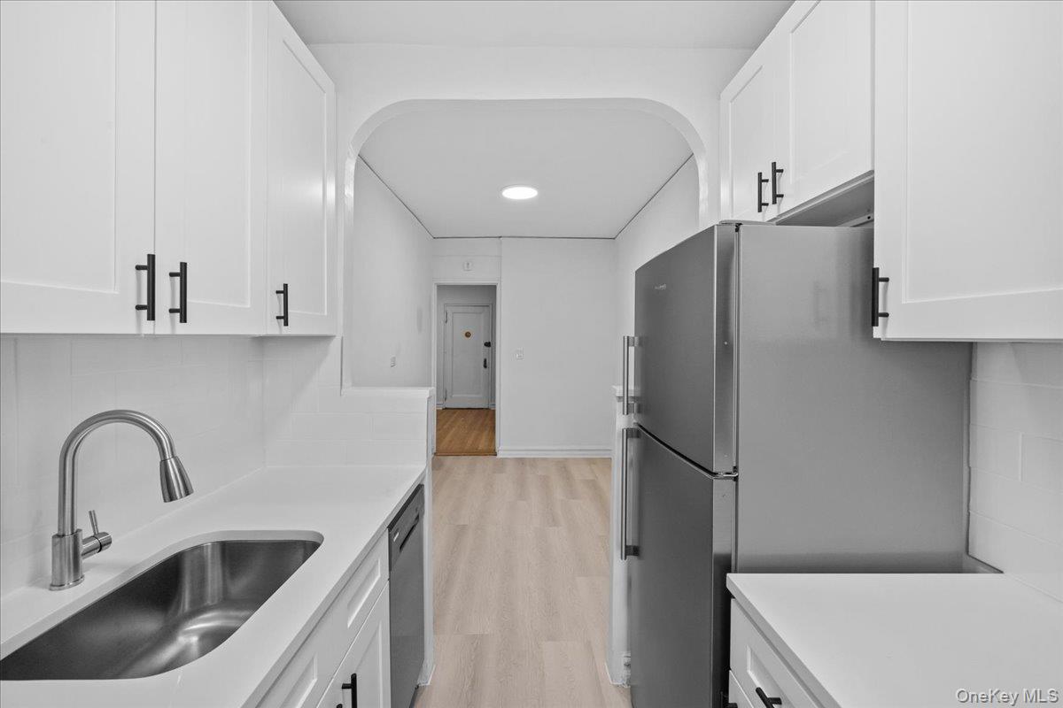 #7 photo, 3810 Greystone Avenue, Bronx , NY 10463