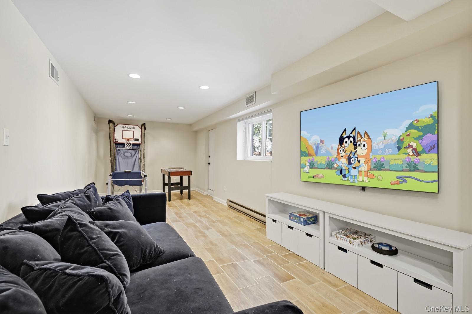 #17 photo, 294 Murray Avenue, Larchmont , NY 10538