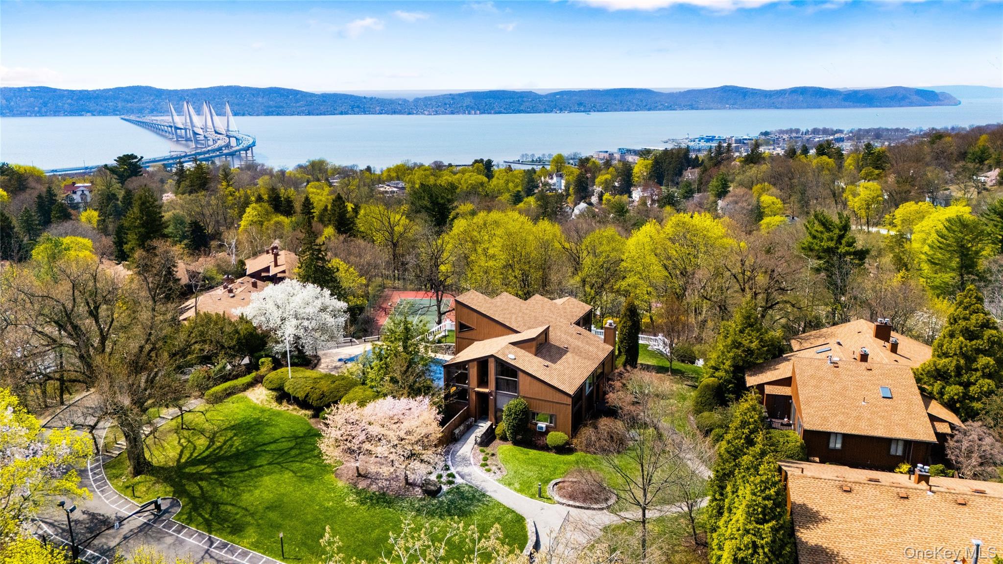 #12 photo, 227 Martling Avenue, Tarrytown , NY 10591