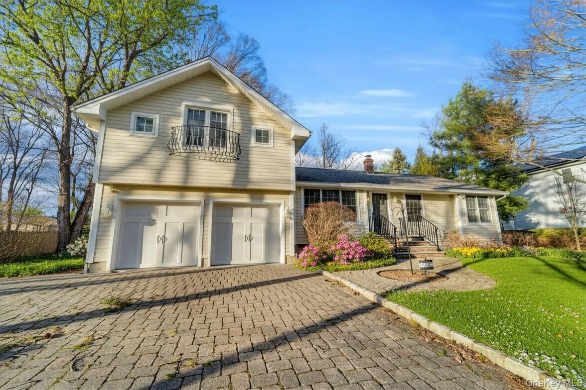 #1 photo, 4 Iroquois Avenue, Palisades , NY 10964