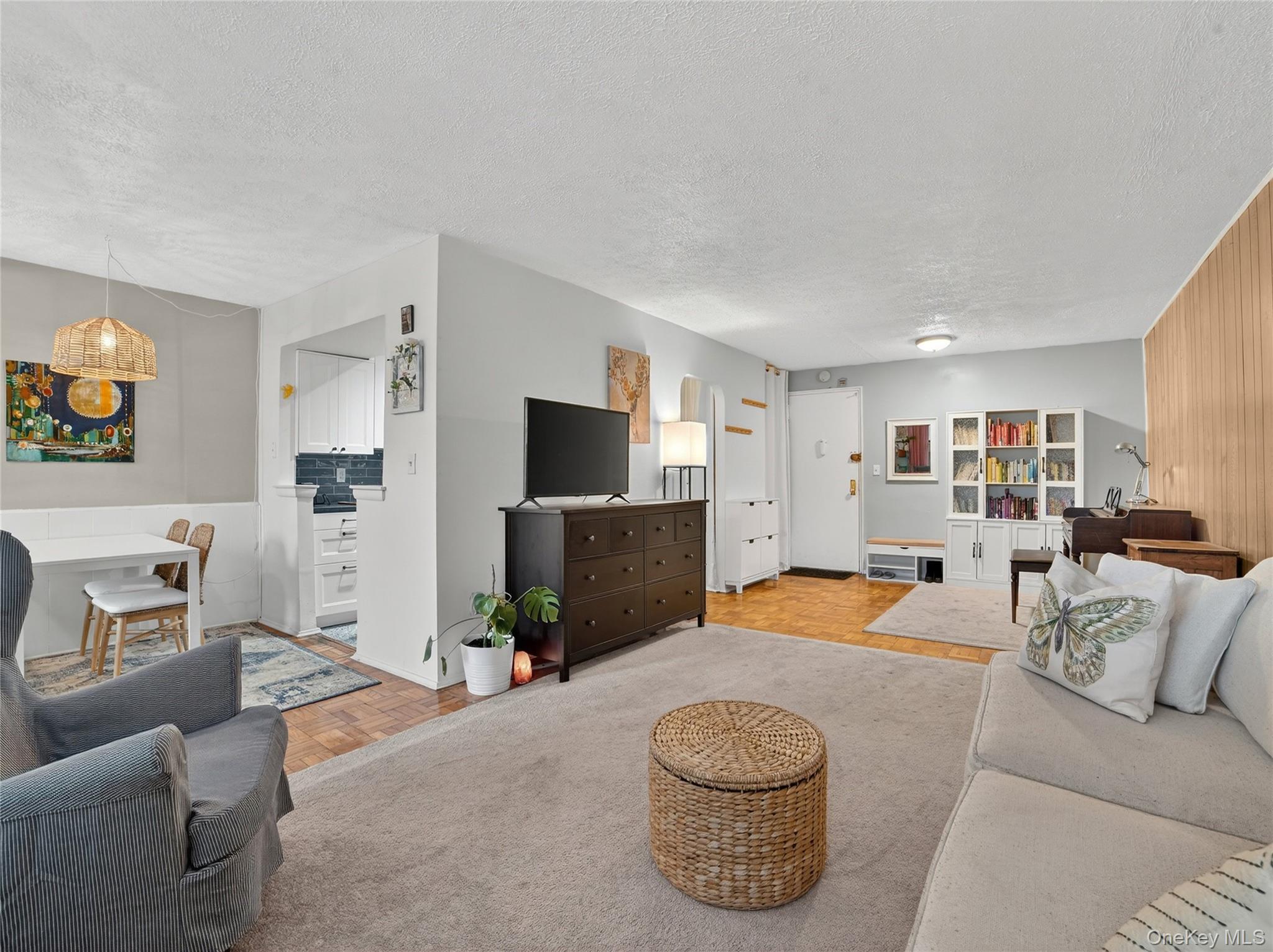 #11 photo, 3311 Giles Place, Bronx , NY 10463