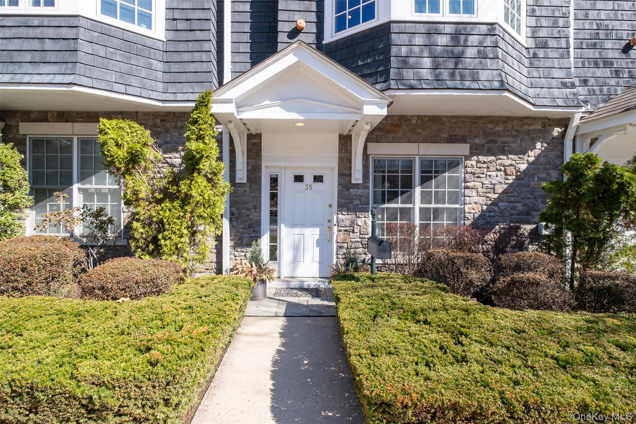 #1 photo, 35 1st Street, Pelham , NY 10803