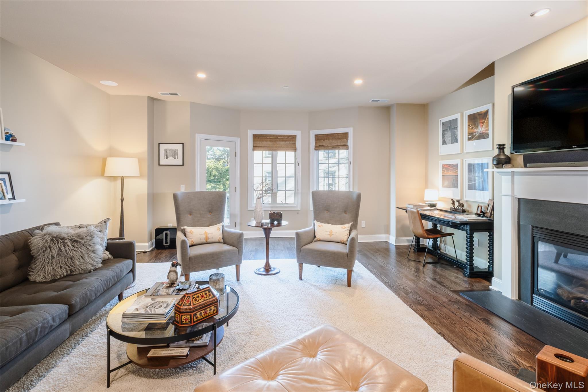 #13 photo, 35 1st Street, Pelham , NY 10803