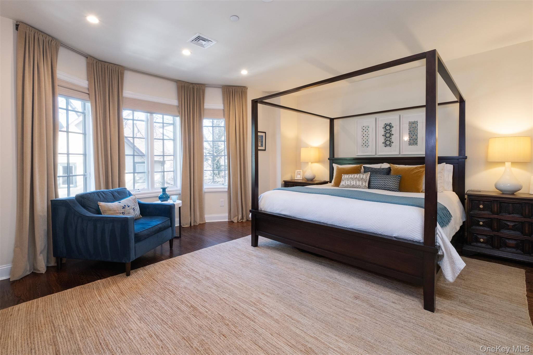 #17 photo, 35 1st Street, Pelham , NY 10803