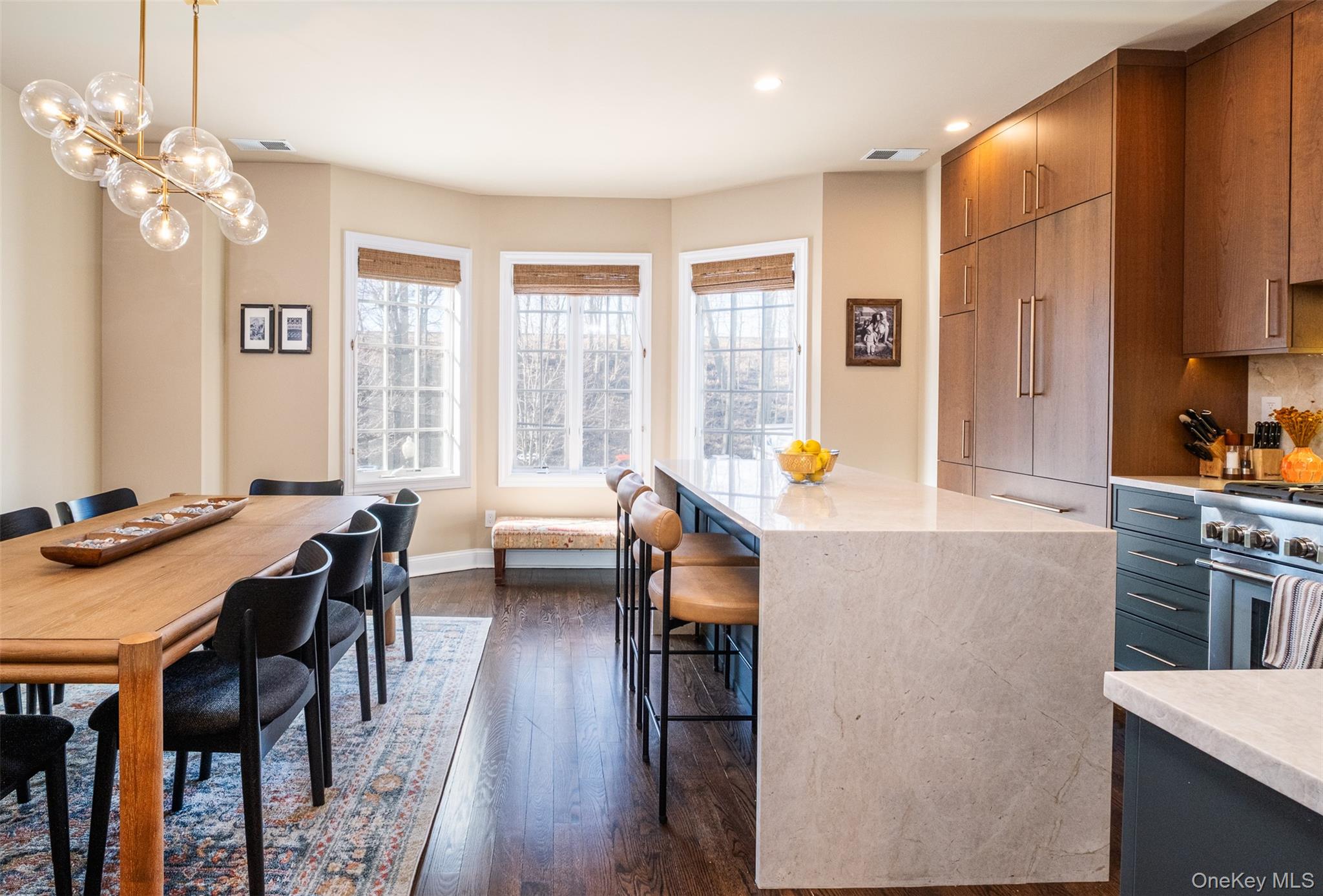 #5 photo, 35 1st Street, Pelham , NY 10803