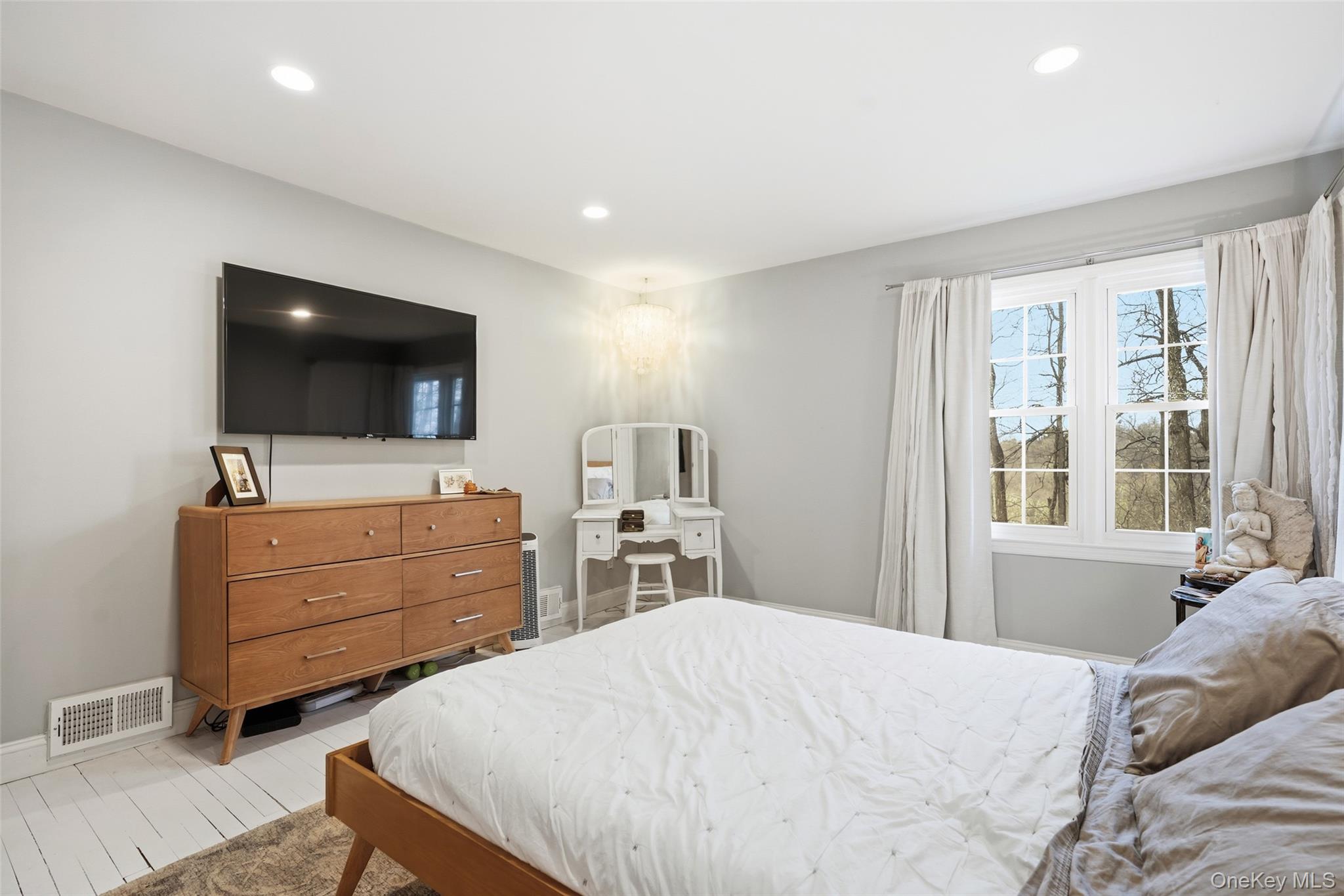 #13 photo, 3 Mark Mead Road, Cross River , NY 10518