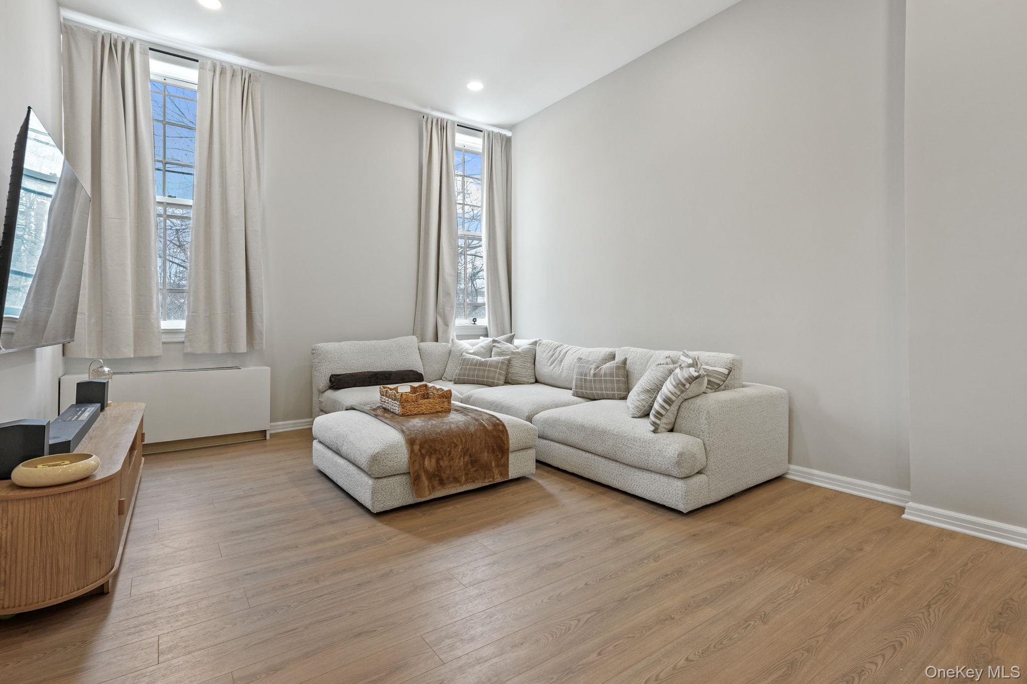 #6 photo, 5108 Villa At The, Peekskill , NY 10566