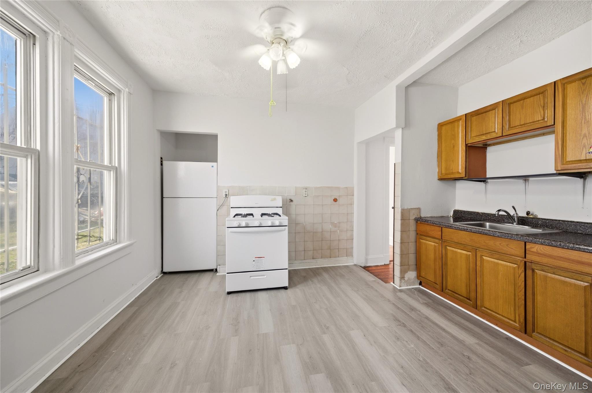 #3 photo, 28 Grove Street, Mount Vernon , NY 10550