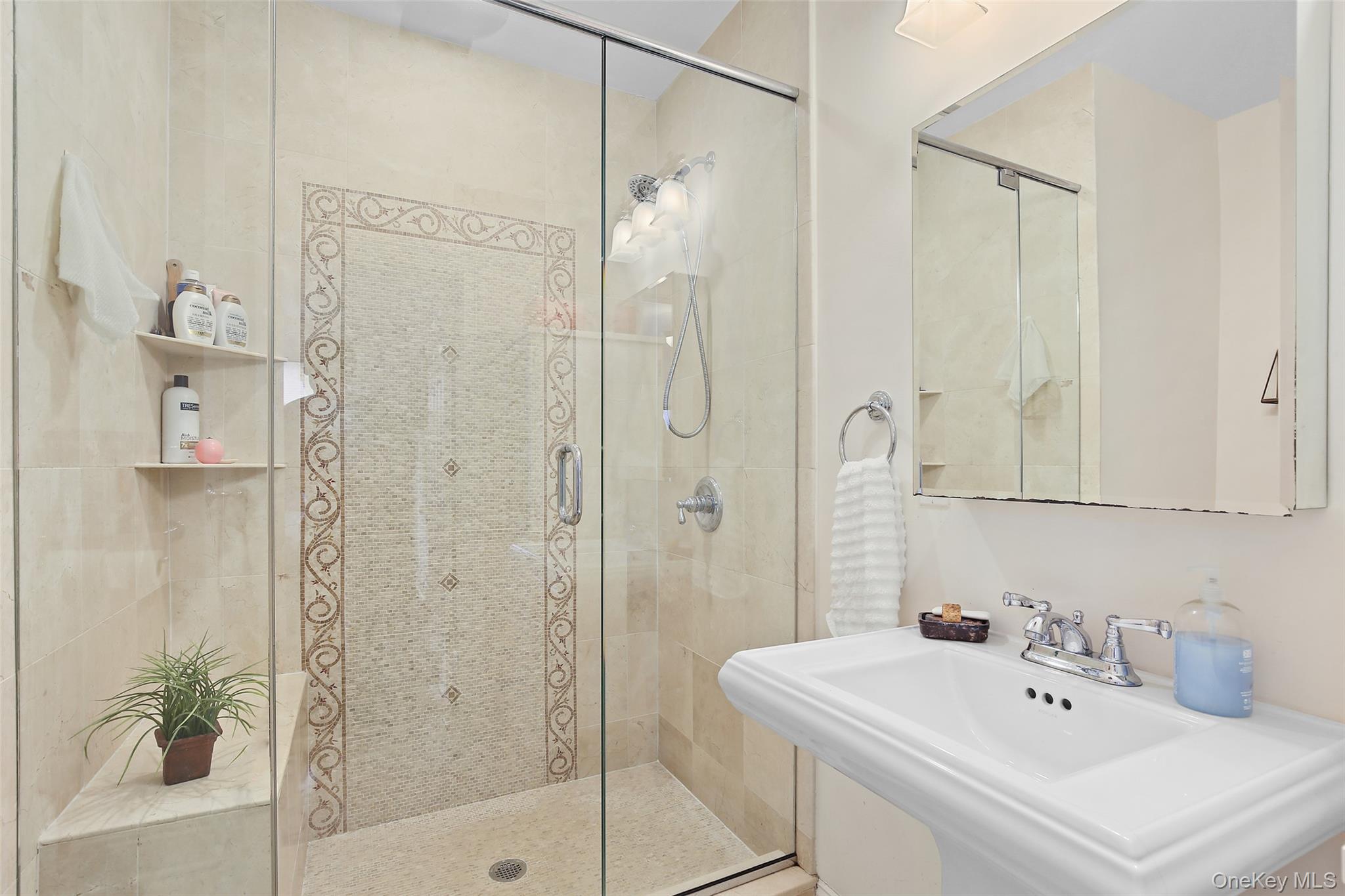 #11 photo, 8 Goldwin Street, Rye , NY 10580