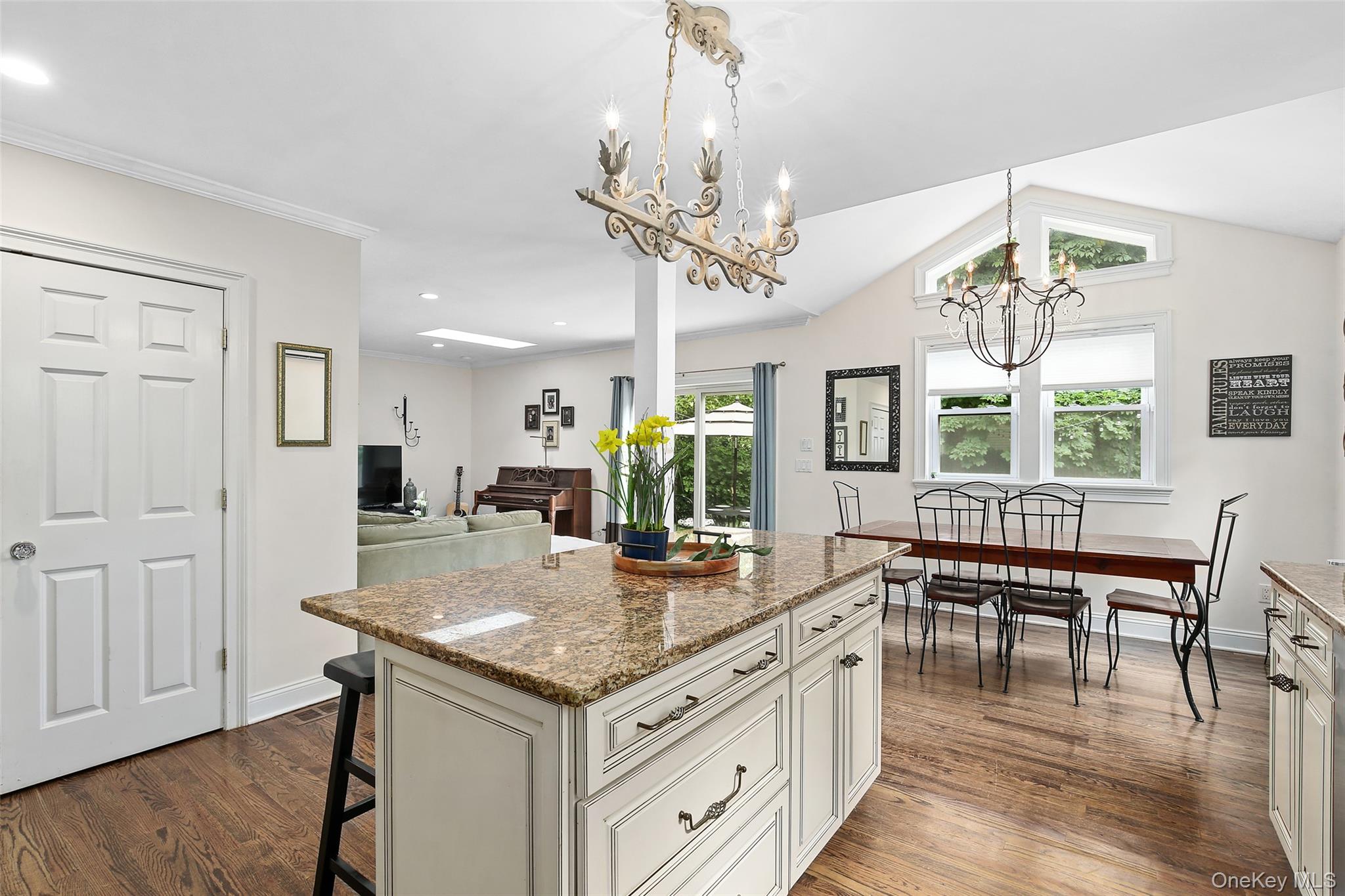 #6 photo, 8 Goldwin Street, Rye , NY 10580