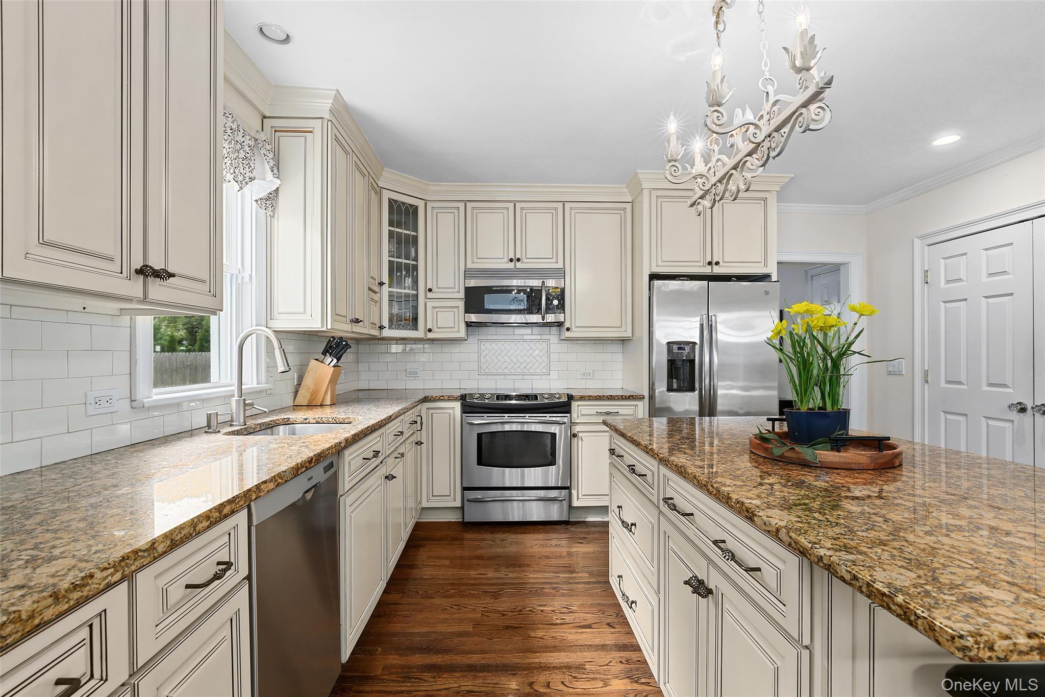 #8 photo, 8 Goldwin Street, Rye , NY 10580