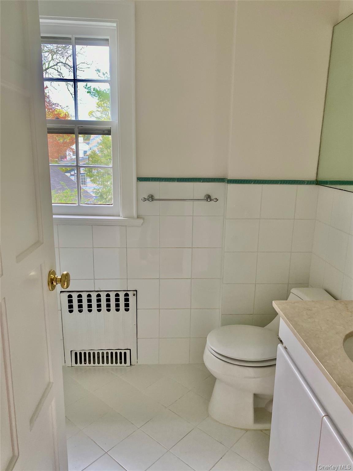 #14 photo, 34 Maplewood Street, Larchmont , NY 10538