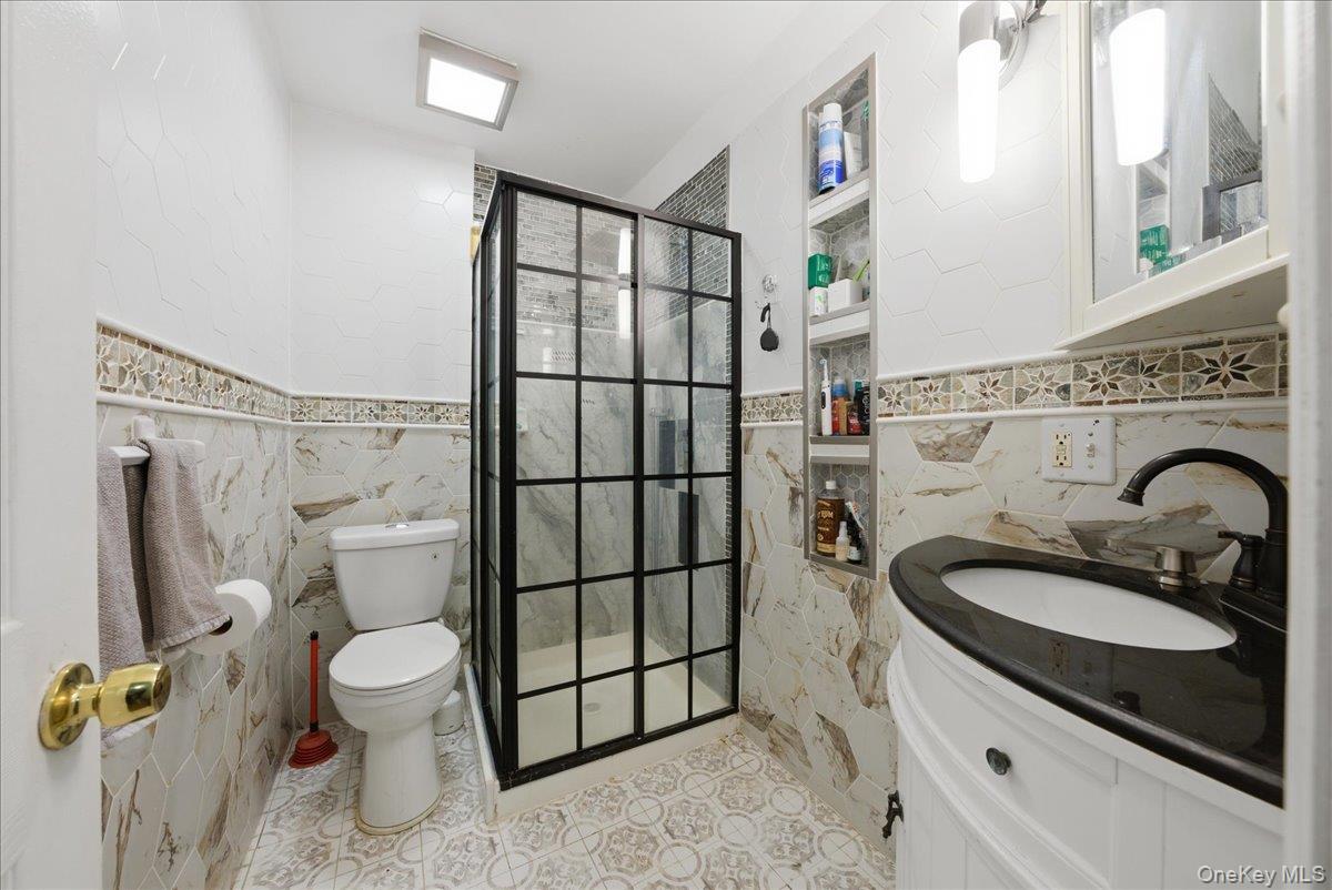 #5 photo, 9360 208th Street, Queens Village , NY 11428