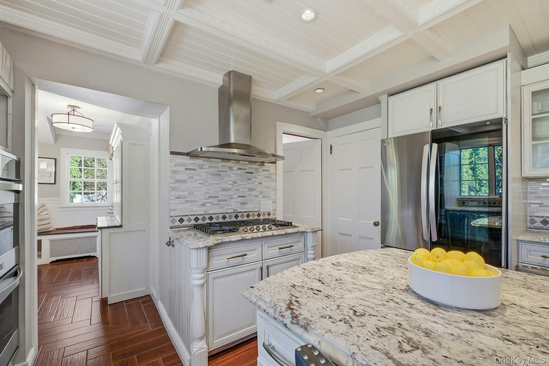 #14 photo, 6 Janssen Drive, Manhasset , NY 11030