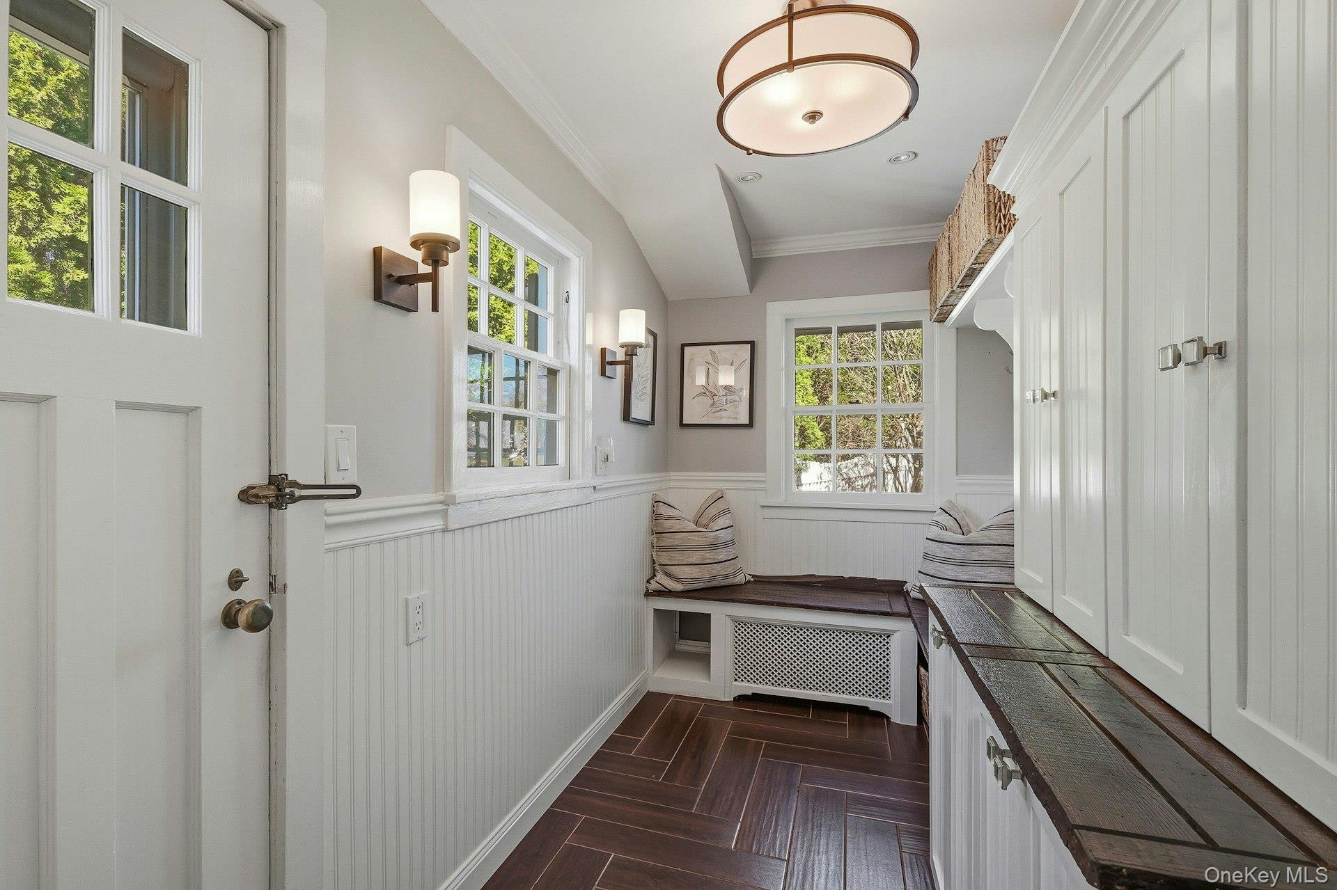 #15 photo, 6 Janssen Drive, Manhasset , NY 11030