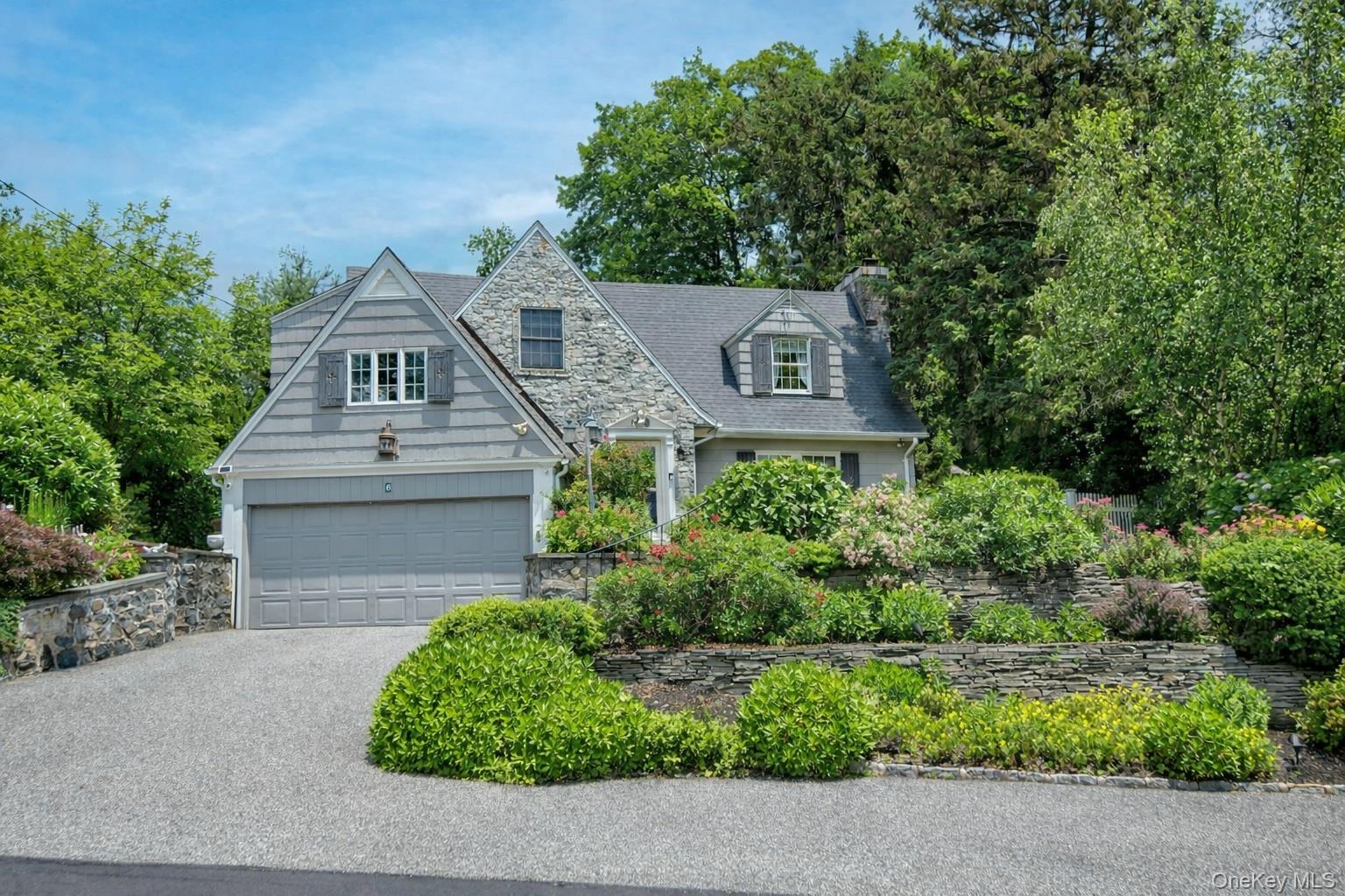 #2 photo, 6 Janssen Drive, Manhasset , NY 11030