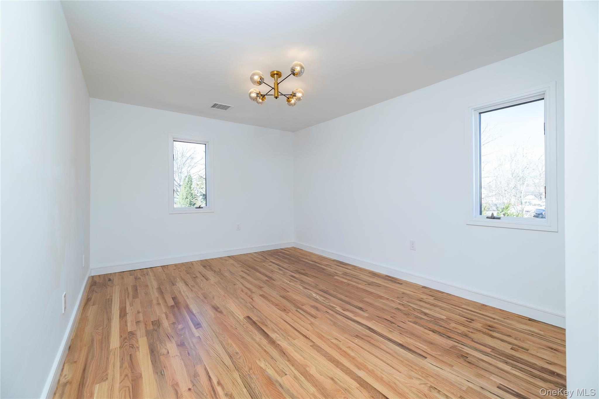 #15 photo, 217 Hempstead Avenue, Malverne , NY 11565