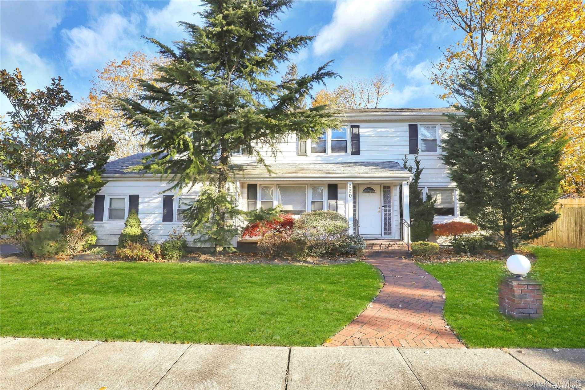 #1 photo, 220 Jackson Place, নাসাউ কাউন্টি Hewlett , NY 11557