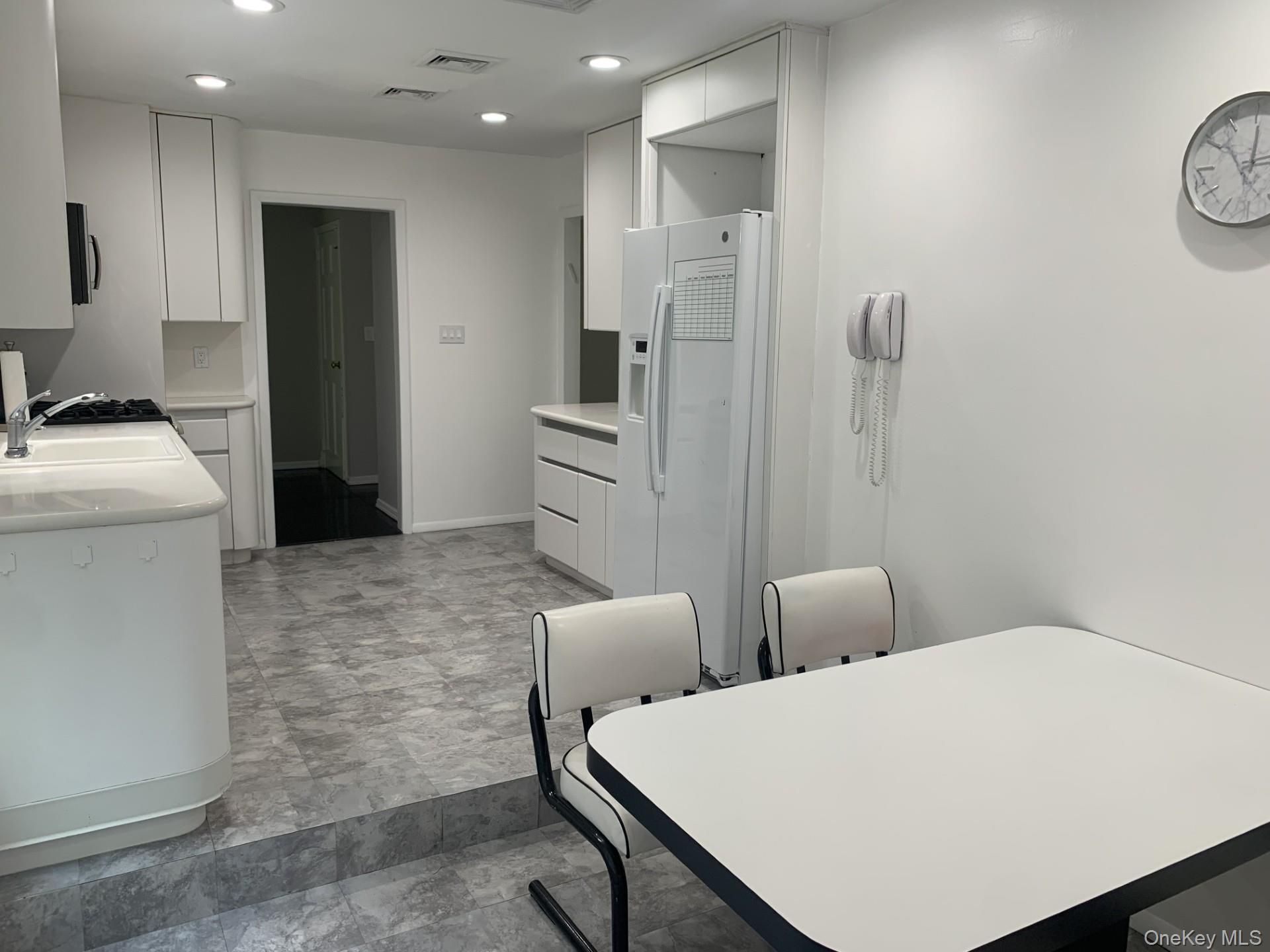 #9 photo, 220 Jackson Place, নাসাউ কাউন্টি Hewlett , NY 11557