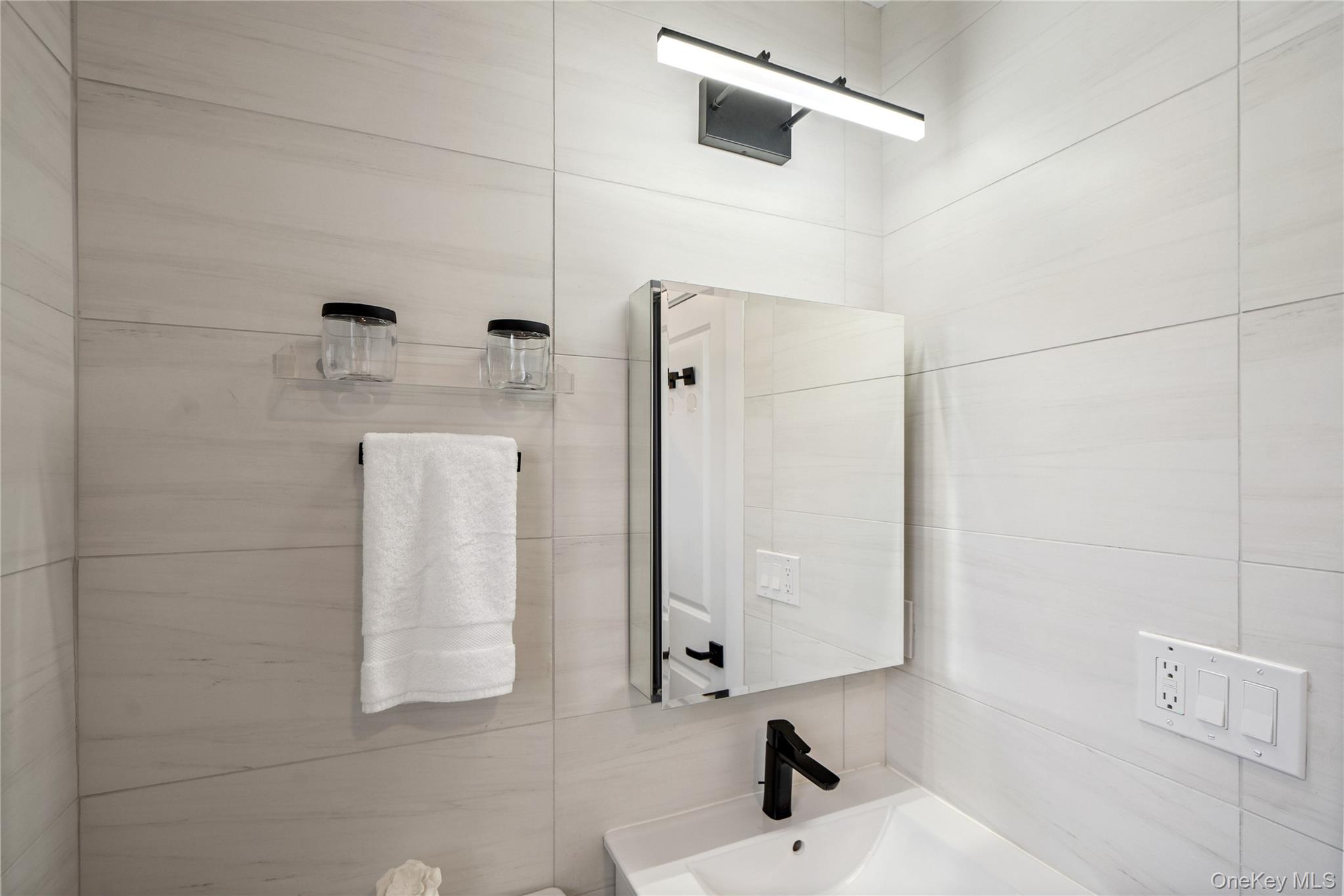 #18 photo, 36 Stauber Drive, Plainview , NY 11803