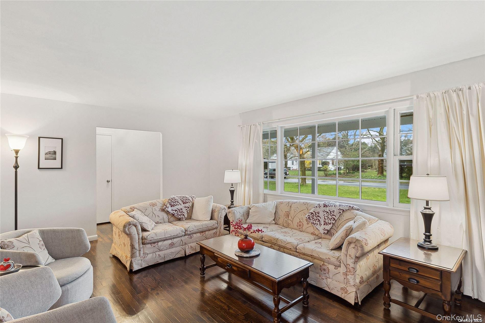 #4 photo, 990 Three Waters Lane, Orient , NY 11957