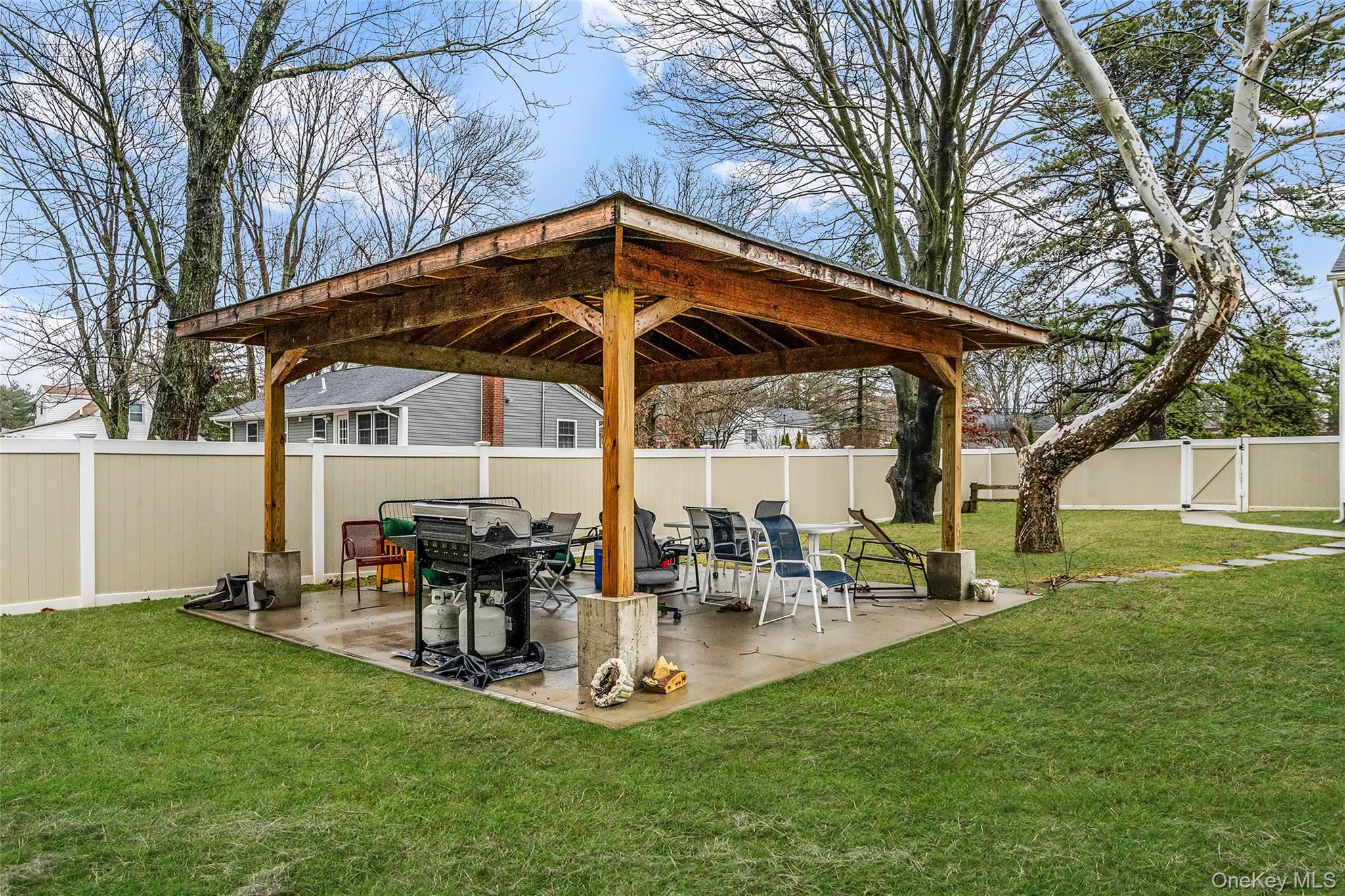 #10 photo, 508 Nostrand Avenue, সাফোক কাউন্টি Central Islip , NY 11722