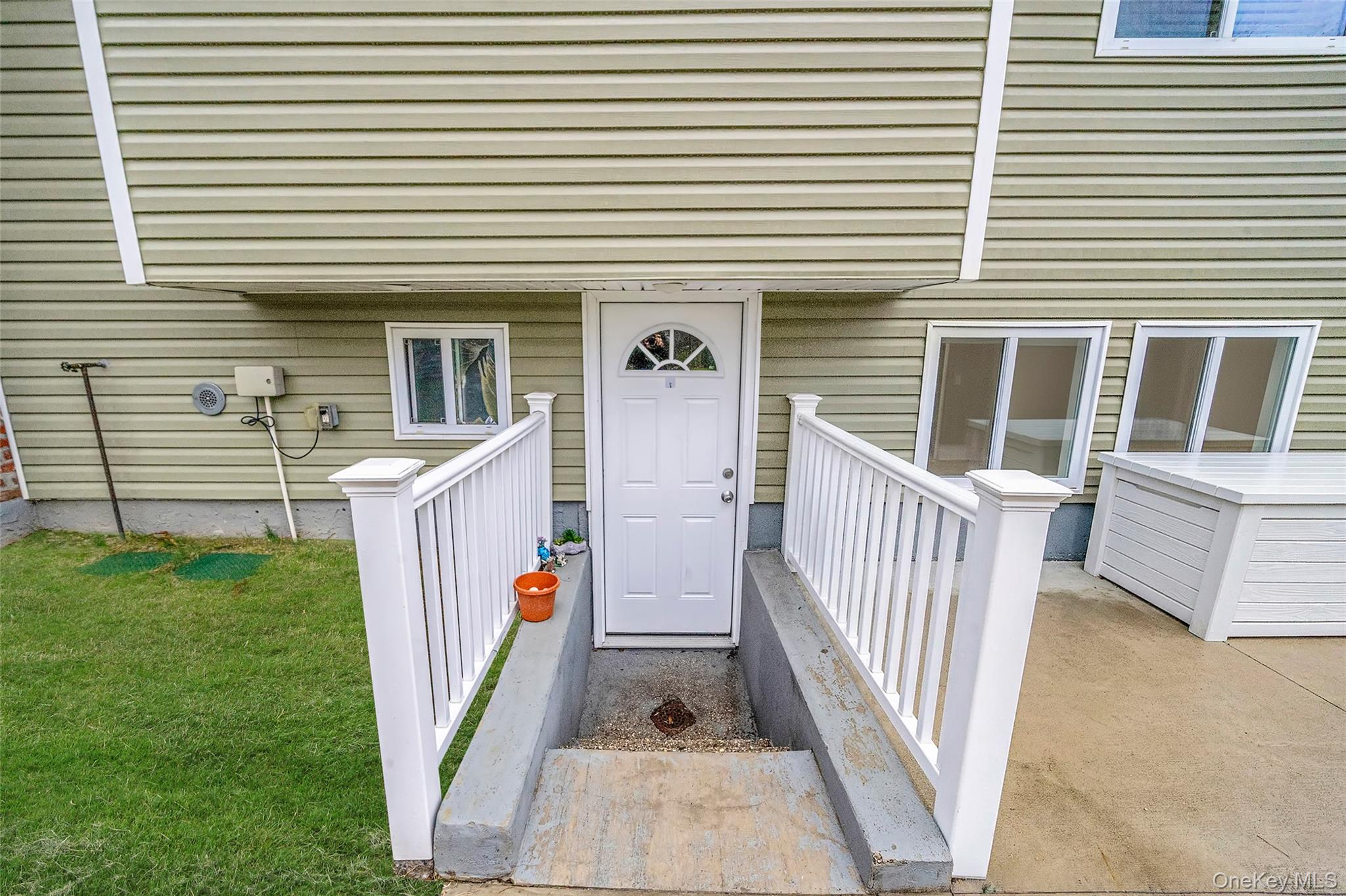 #12 photo, 508 Nostrand Avenue, সাফোক কাউন্টি Central Islip , NY 11722