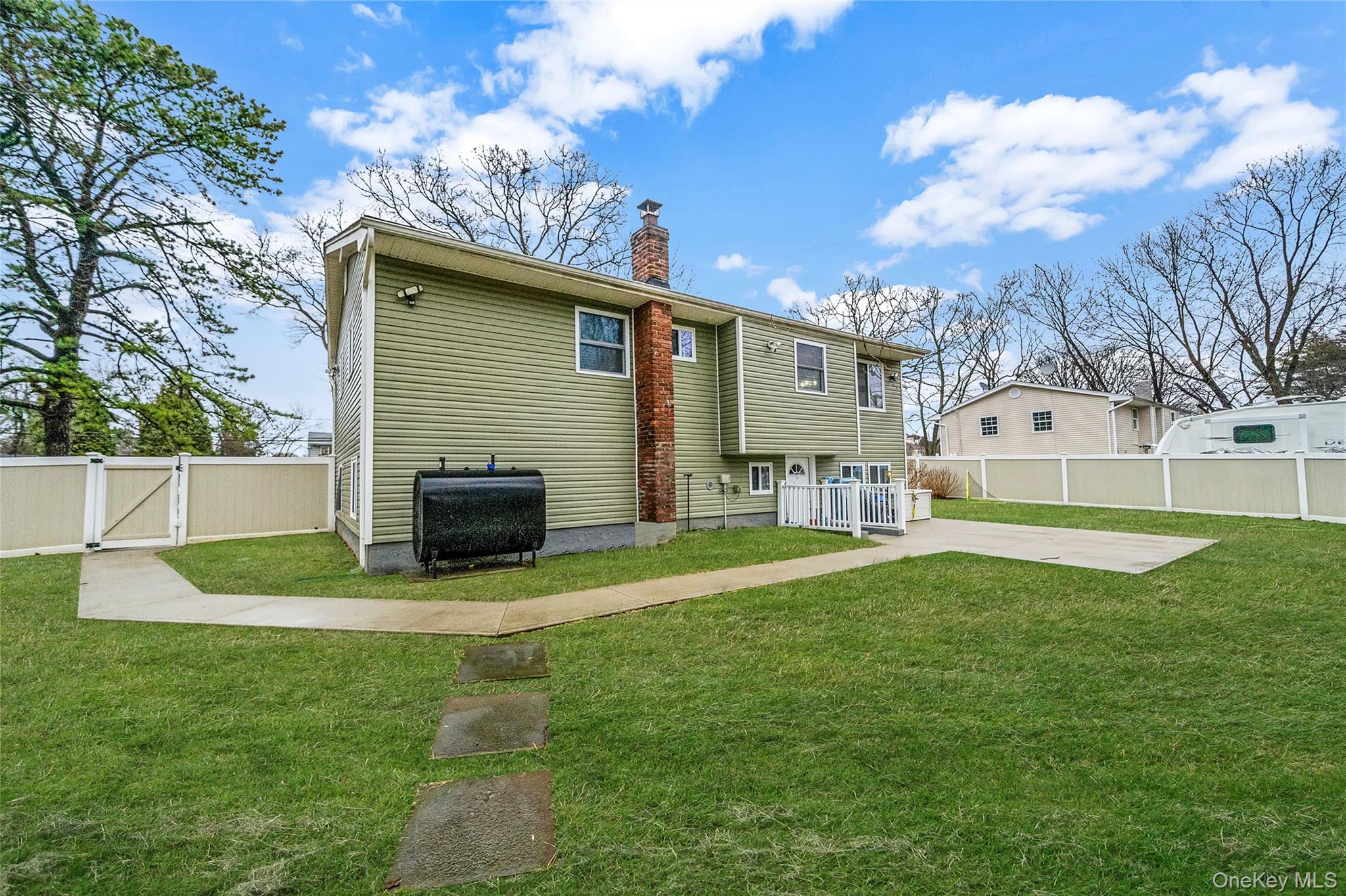 #6 photo, 508 Nostrand Avenue, সাফোক কাউন্টি Central Islip , NY 11722