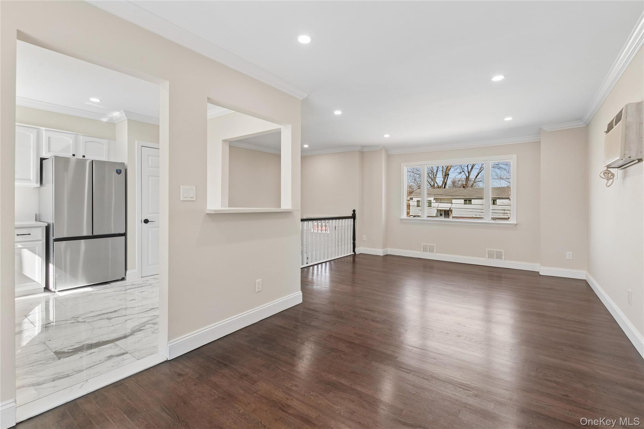 #13 photo, 236 Vermont Avenue, Bay Shore , NY 11706