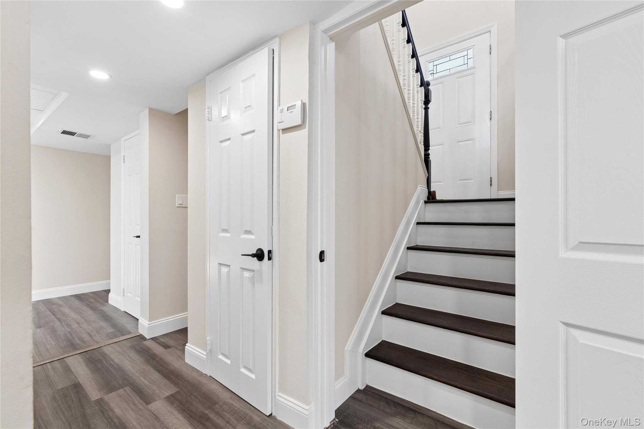 #18 photo, 236 Vermont Avenue, Bay Shore , NY 11706