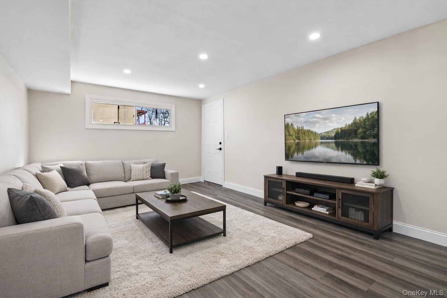 #20 photo, 236 Vermont Avenue, Bay Shore , NY 11706