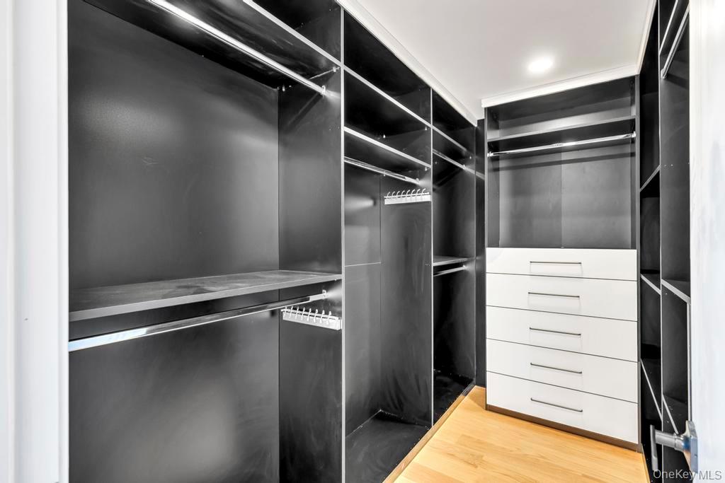 #18 photo, 26 Fieldstone Drive, Syosset , NY 11791