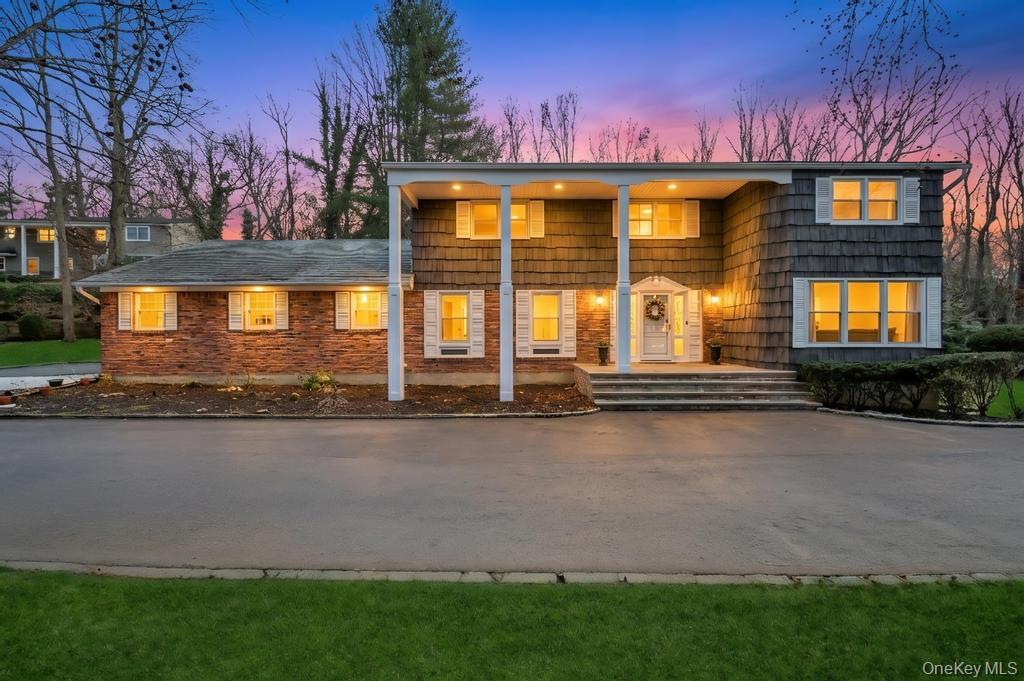 #1 photo, 10 Hunting Hill Road, Woodbury , NY 11797