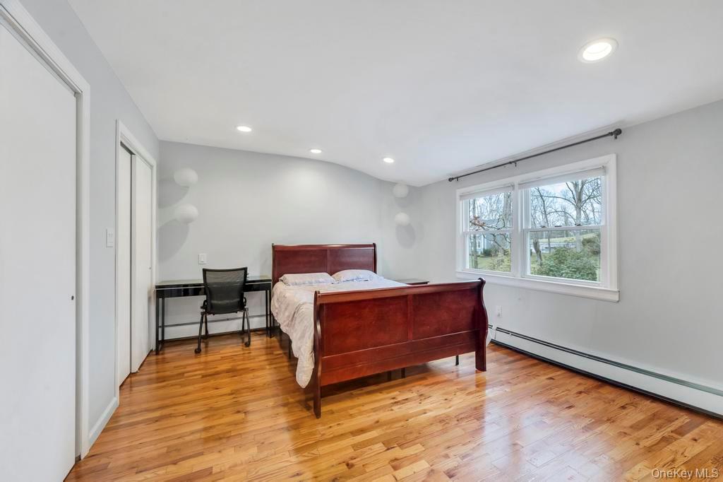 #15 photo, 10 Hunting Hill Road, Woodbury , NY 11797