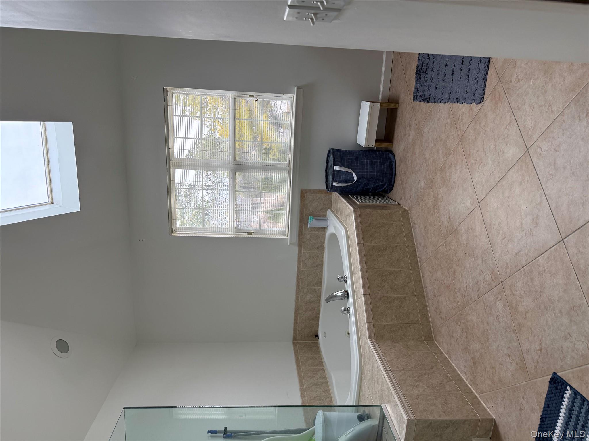 #10 photo, 6 Taylor Lane, Medford , NY 11763