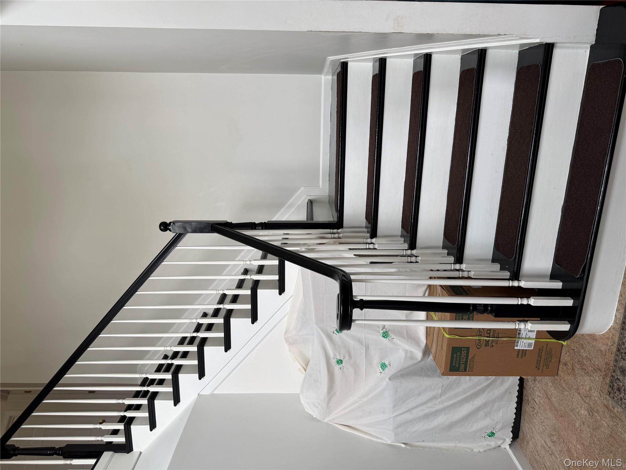 #2 photo, 6 Taylor Lane, Medford , NY 11763