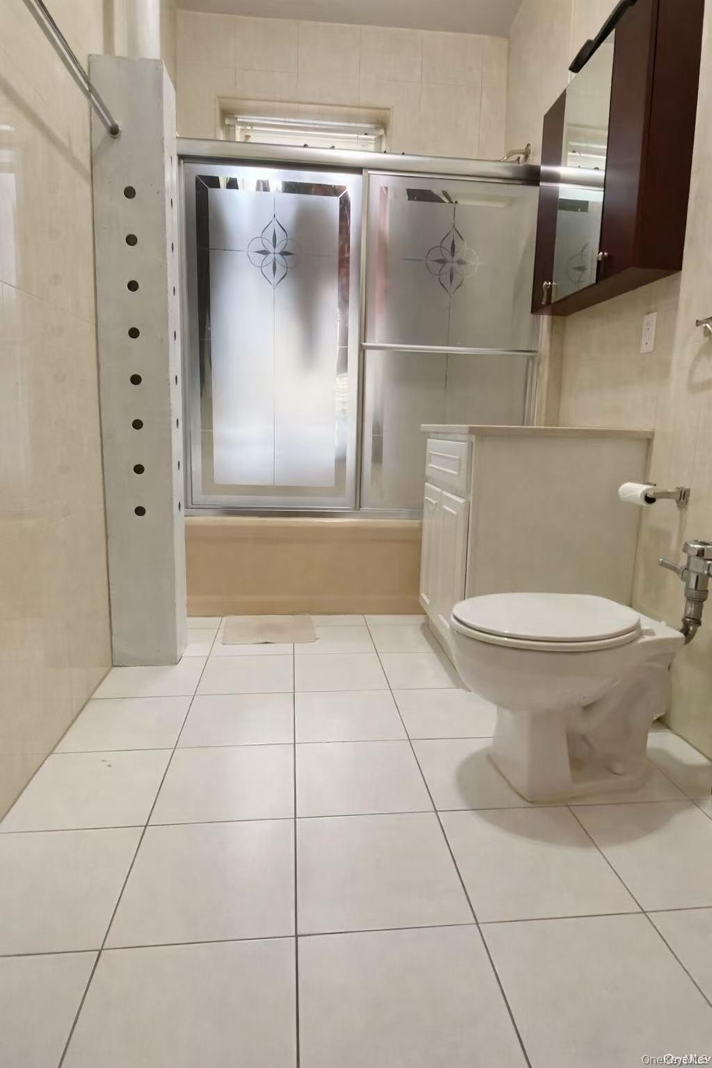 #8 photo, 88-11 Elmhurst Avenue, Elmhurst , NY 11373