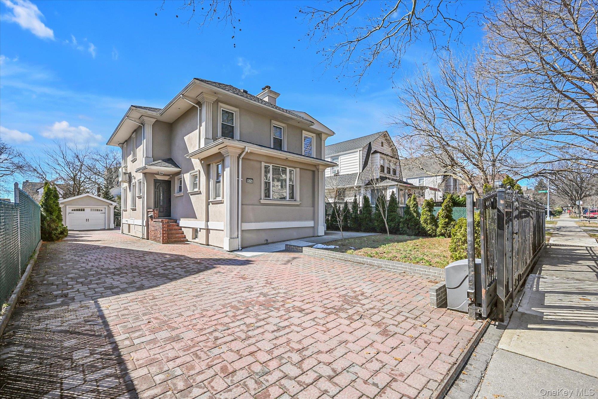 #1 photo, 8516 Abingdon Road, কুইন্‌স Kew Gardens , NY 11415