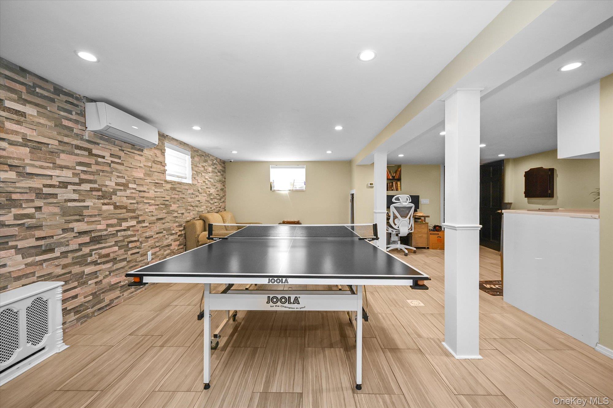 #17 photo, 8516 Abingdon Road, কুইন্‌স Kew Gardens , NY 11415