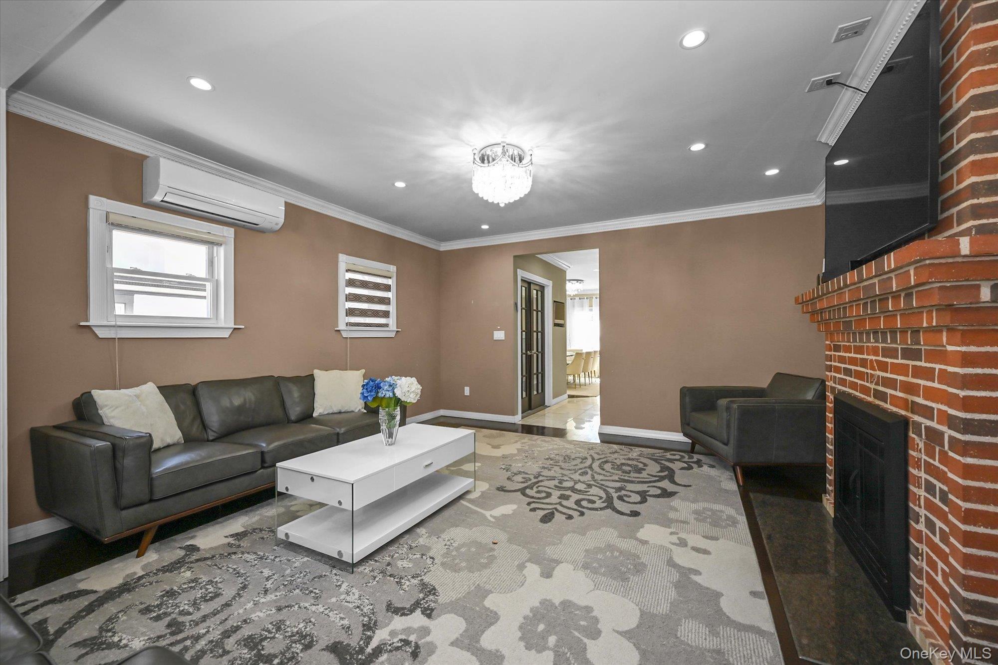 #3 photo, 8516 Abingdon Road, কুইন্‌স Kew Gardens , NY 11415