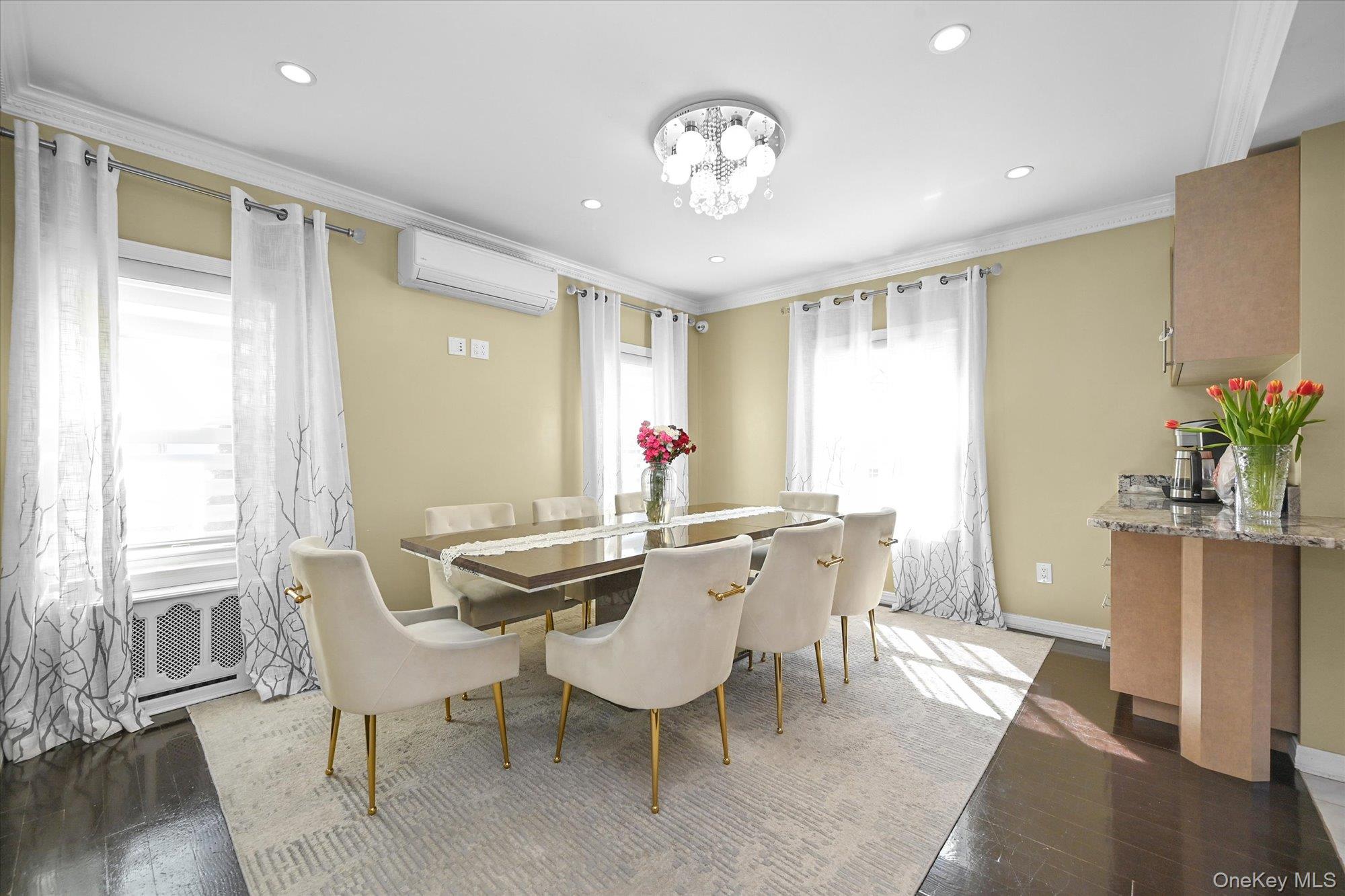 #5 photo, 8516 Abingdon Road, কুইন্‌স Kew Gardens , NY 11415