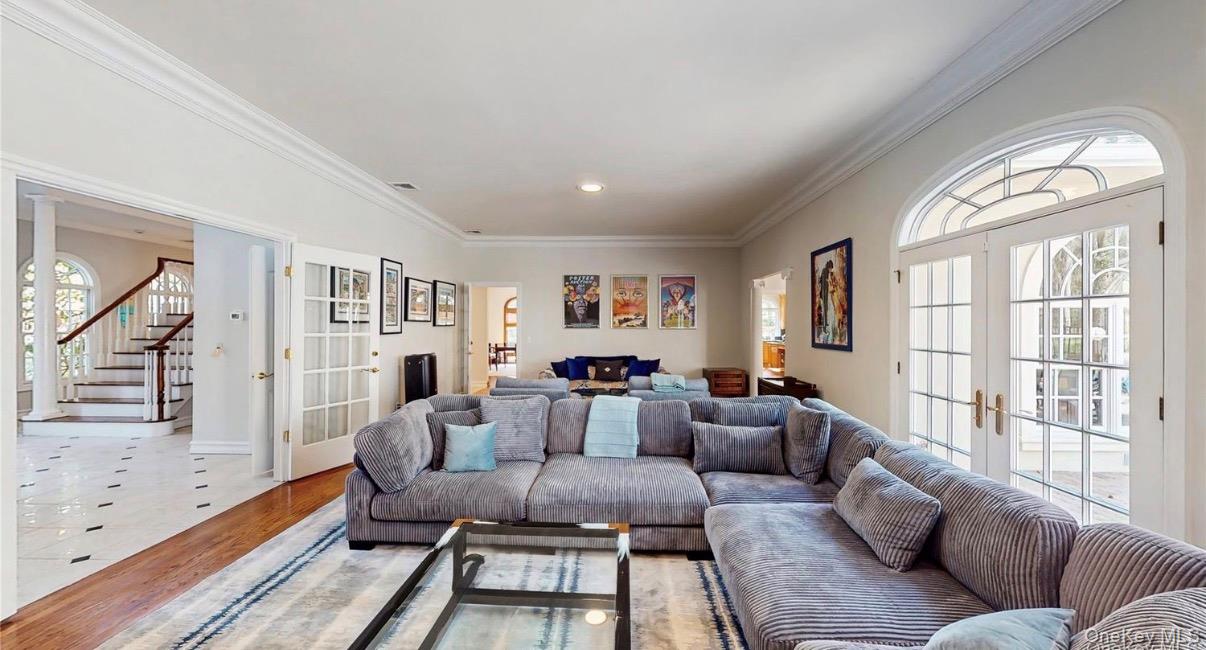 #4 photo, 406 Duck Pond, Locust Valley , NY 11560