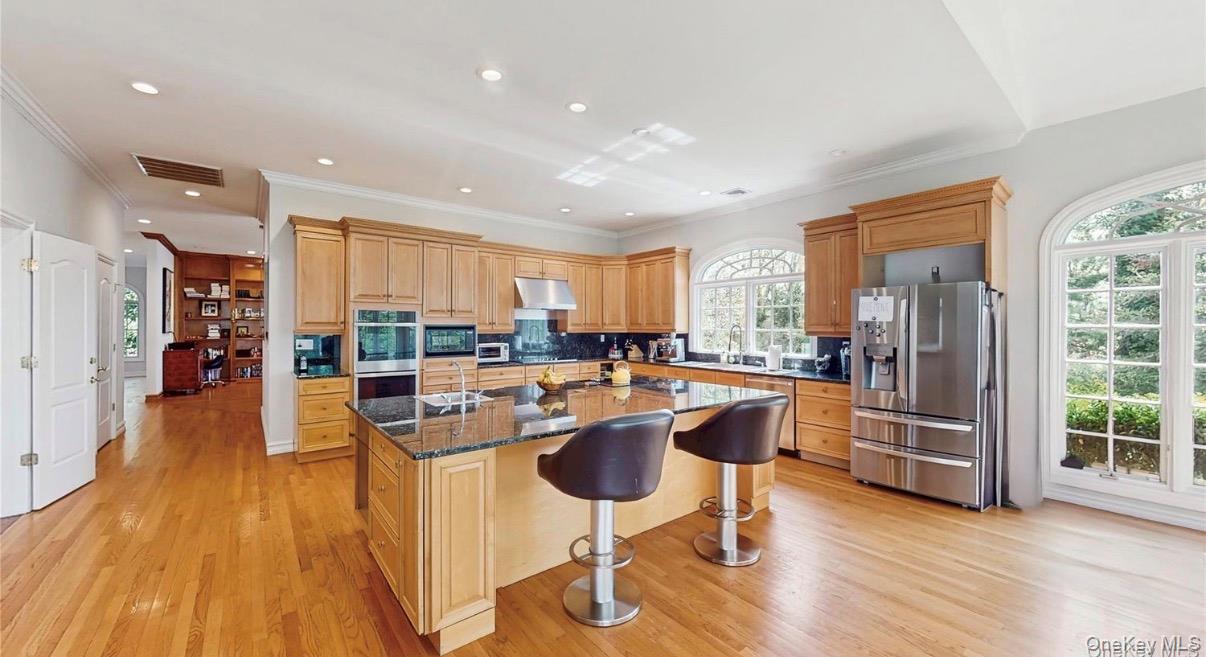 #8 photo, 406 Duck Pond, Locust Valley , NY 11560